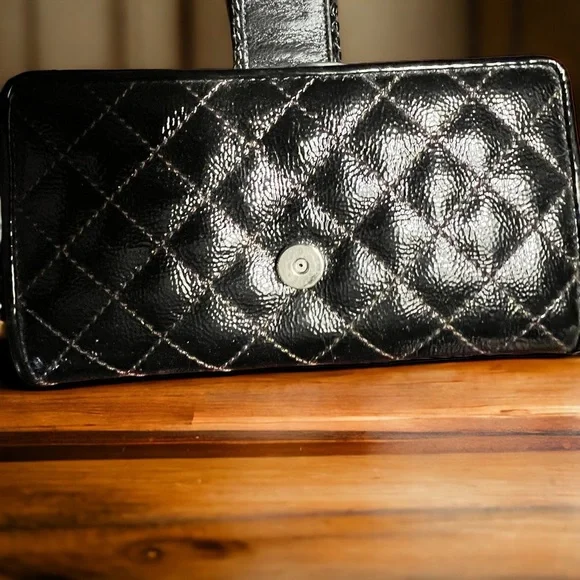 Brighton Quilted Fifth Avenue Shine Long Wallet - Picture 5 of 7
